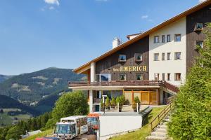 Fotografie z fotogalerie ubytování Hotel Emerich v destinaci Pec pod Sněžkou + 37 fotografií
