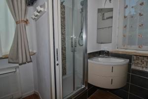 Bagno di B&B Sea and Garden