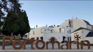 Gallery image of VISTALEGRE Hotel-Spa in Portomarin