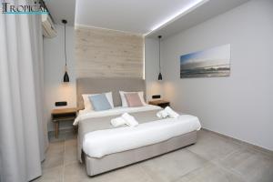Katil atau katil-katil dalam bilik di Tropical