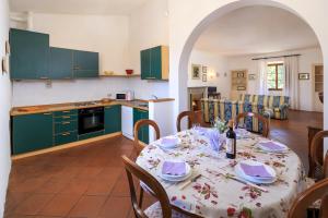Kuchyň nebo kuchyňský kout v ubytování Agriturismo Fattoria di Sommaia