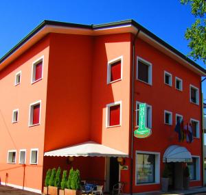 Budova, kde se hotel nachází