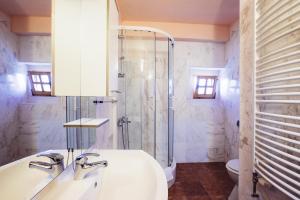 Koupelna v ubytování Apartmani i sobe Dinko