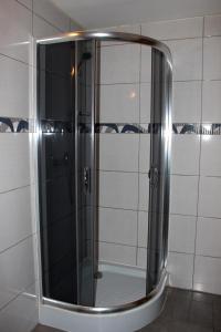 Kúpeľňa v ubytovaní Zawoja Chaty Górskie D2 + 27 fotografií