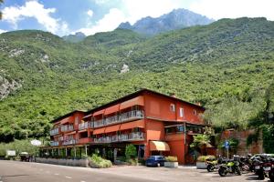 Galeriebild der Unterkunft Hotel Baitone - Nature Village in Malcesine