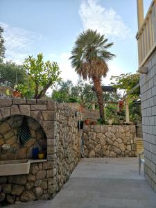 Afbeelding uit fotogalerij van Apartments and Rooms Villa Mir in Zaton