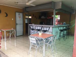Restaurace v ubytování Cabinas Brisas del Golfo