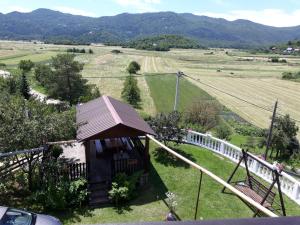 Galeriebild der Unterkunft Apartment Seoski Mir in Vukelići