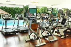 Fitness centrum a/nebo fitness zařízení v ubytování Caravelle Saigon