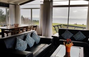 Χώρος καθιστικού στο Aorangi Highland Country Retreat