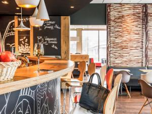 Posezení v ubytování ibis Hotel Würzburg City