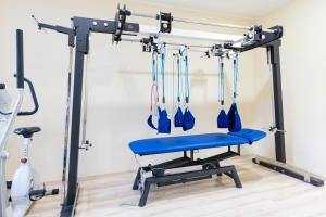Posilňovňa alebo fitness centrum v ubytovaní Resort de Esperanto Sanatorium Uzdrowiskowe