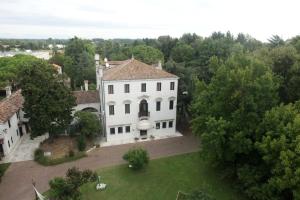 Vedere de sus a Park Hotel Villa Giustinian