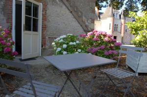 La Vallière en Vue - gîte climatisé外面的花园