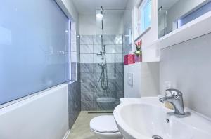 Kúpeľňa v ubytovaní Villa Anadi