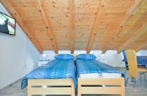 Posteľ alebo postele v izbe v ubytovaní Apartments Josip 1713