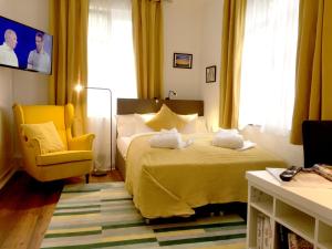 Postel nebo postele na pokoji v ubytování Lilis kleines Hotel