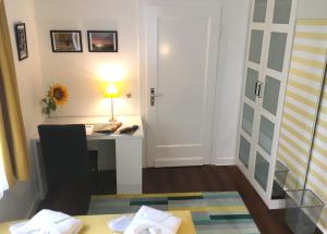 Postel nebo postele na pokoji v ubytování Lilis kleines Hotel