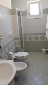 A bathroom at Agriturismo La Lobra