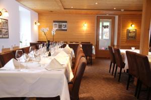 WiesenにあるHotel Sonnenhalde Wiesenのギャラリーの写真