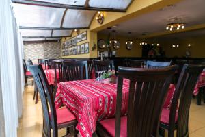 Restoran atau tempat lain untuk makan di Hotel Transilvania