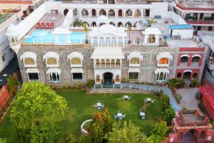 Bazén v ubytování Hotel Rajasthan palace - A Boutique Heritage Hotel in Jaipur nebo v jeho okolí
