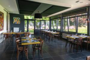 Restoran atau tempat lain untuk makan di l'AERODROME DE LA BAIE DE SOMME