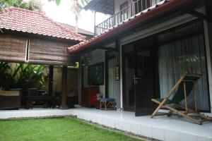 Zahrada ubytování De Puspa Residence Seminyak