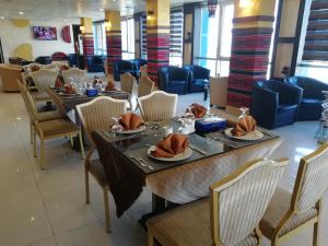 Area soggiorno di Seven Days Hotel
