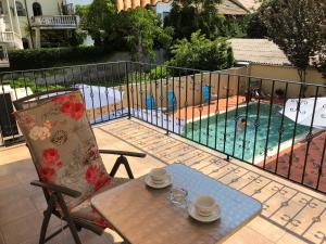Bazén v ubytování Mosoly Apartman nebo v jeho okolí