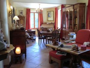 Posezení v ubytování Transgardon B&B en Cévennes