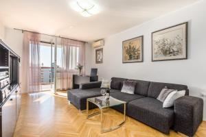 Afbeelding uit fotogalerij van Apartment City View Rijeka in Rijeka