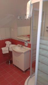 Ett badrum på Rooms Villa Iva