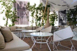 Posezení v ubytování Bab Hotel