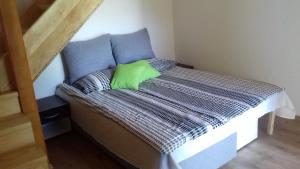 Letto o letti in una camera di Galesic Apartments & Rooms