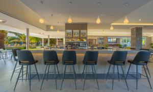 Um restaurante ou outro lugar para comer em Hotel Esperia