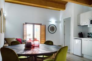 Una cocina o zona de cocina en Numa Rúa Travesa