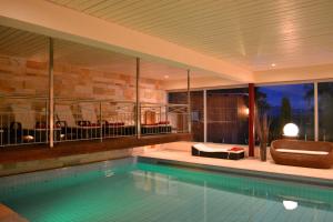 Bazén v ubytování Hotel Bergruh nebo v jeho okolí