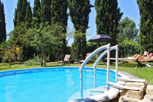 Bazén v ubytovaní La Martellina B&B alebo v jeho blízkosti