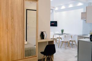 Kuchyňa alebo kuchynka v ubytovaní Exit Apartments