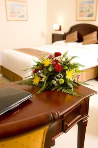 Letto o letti in una camera di Hotel Muscat Holiday