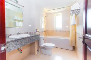 Koupelna v ubytování Dong Do Hotel