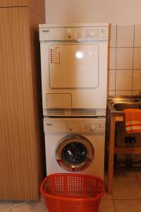 Kuchyň nebo kuchyňský kout v ubytování Ferienhaus Pepi