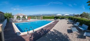 The swimming pool at or close to Ruralracons
