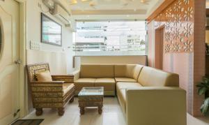 Gallery image of Hotel Dvaraka Inn in Bangalore