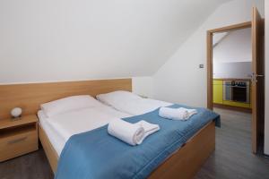 Ліжко або ліжка в номері JBX Resort Hotel Albatros