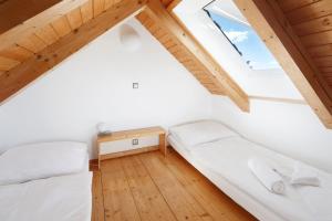 Ліжко або ліжка в номері JBX Resort Hotel Albatros