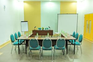 Konferenční prostory v ubytování Zest Yogyakarta by Swiss-Belhotel International + 25 fotografií
