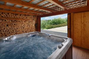 Зображення з фотогалереї помешкання JBX Resort Hotel Albatros у місті Предні-Витон
