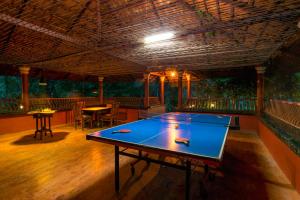 Biliár nebo kulečník v ubytování Upavan Resort